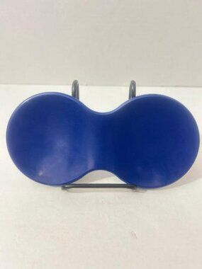 The Vintage Tupperware Double Spoon Rest in Navy Blue 2763A-5 is a collectible k